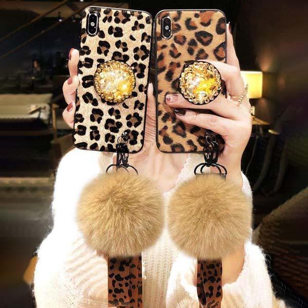 LEOPARD HAIR BALL PHONE CASE