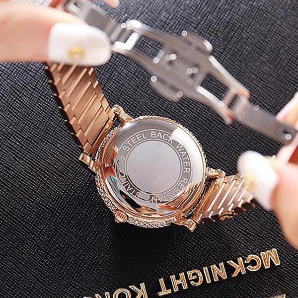 Women Waterproof Fashion Diamond Quartz Watch