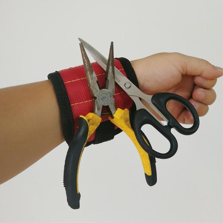 Portable Magnetic Wristband