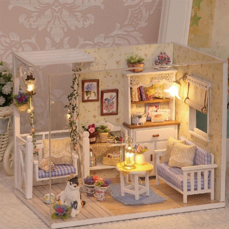 DIY Miniature Dollhouse