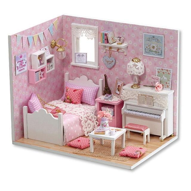 DIY Miniature Dollhouse