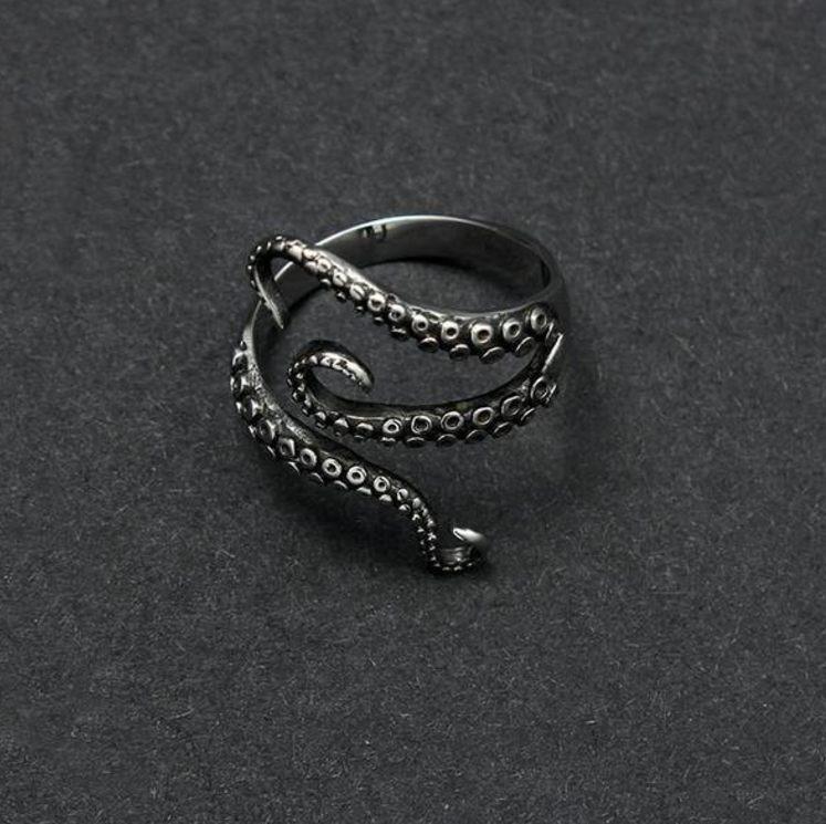 Premium Gothic Resizable Octopus Ring