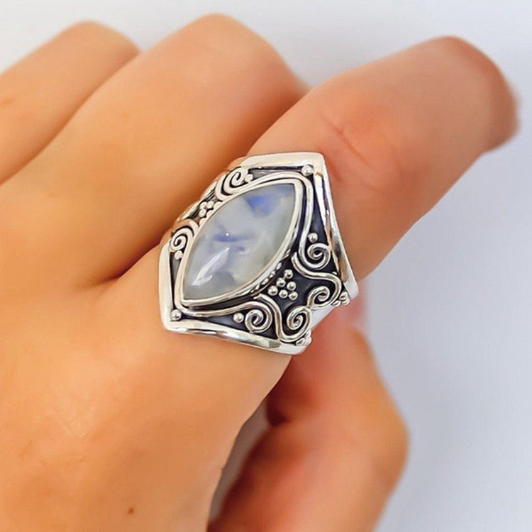 Avery - Bohemian Vintage Silver Ring